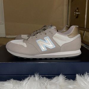 New Balance 500 GW500LB Women Trainers Size 9.5